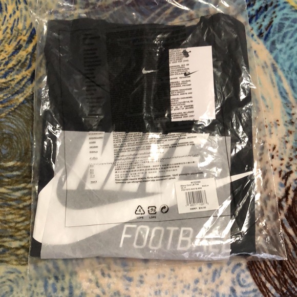 NIKE 💯 COTTON LONG SLEEVE NIKE FOOTBALL BLACK AND WHITE SHIRT - Picture 3 of 4